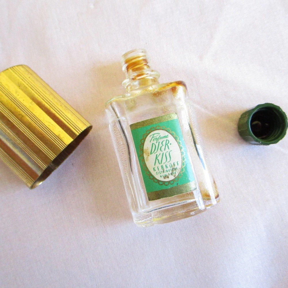 collectible small bottle from Djer-Kiss perfume, vintage 1930s